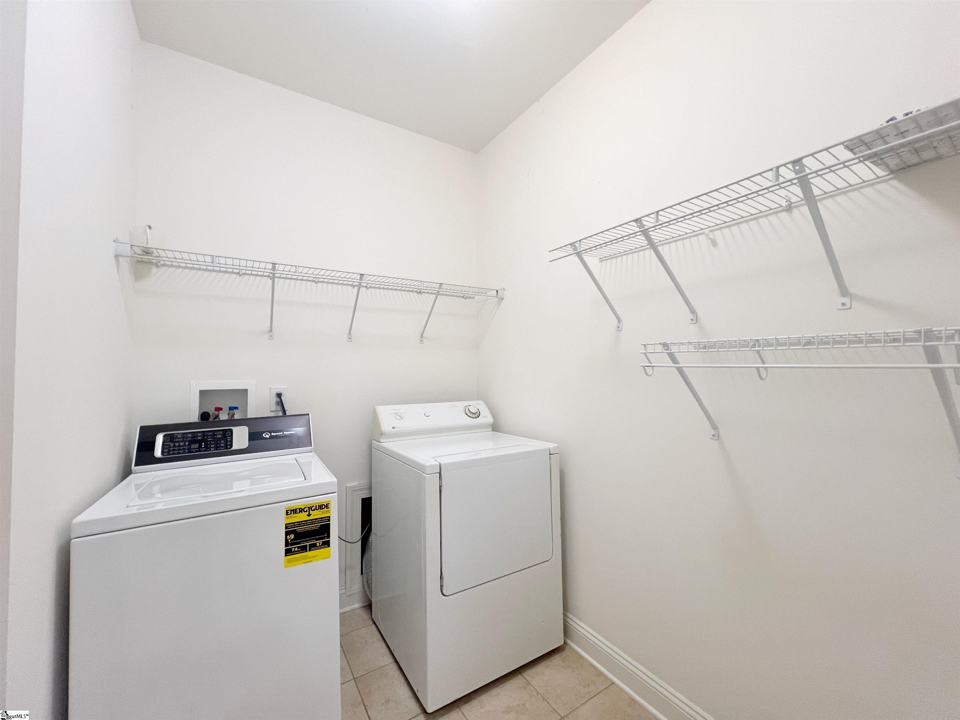 Fountain Inn, South Carolina 29644, United States, 5 Bedrooms Bedrooms, ,4 BathroomsBathrooms,Residential,Active,4715