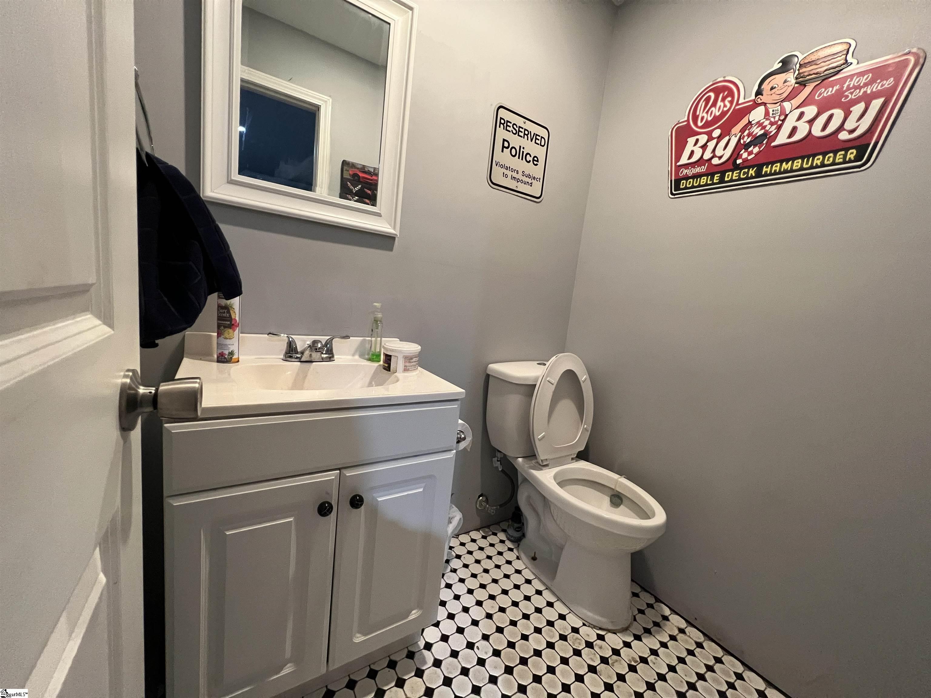 Greenville, South Carolina 29609, United States, ,2 BathroomsBathrooms,Commercial,Active,63579