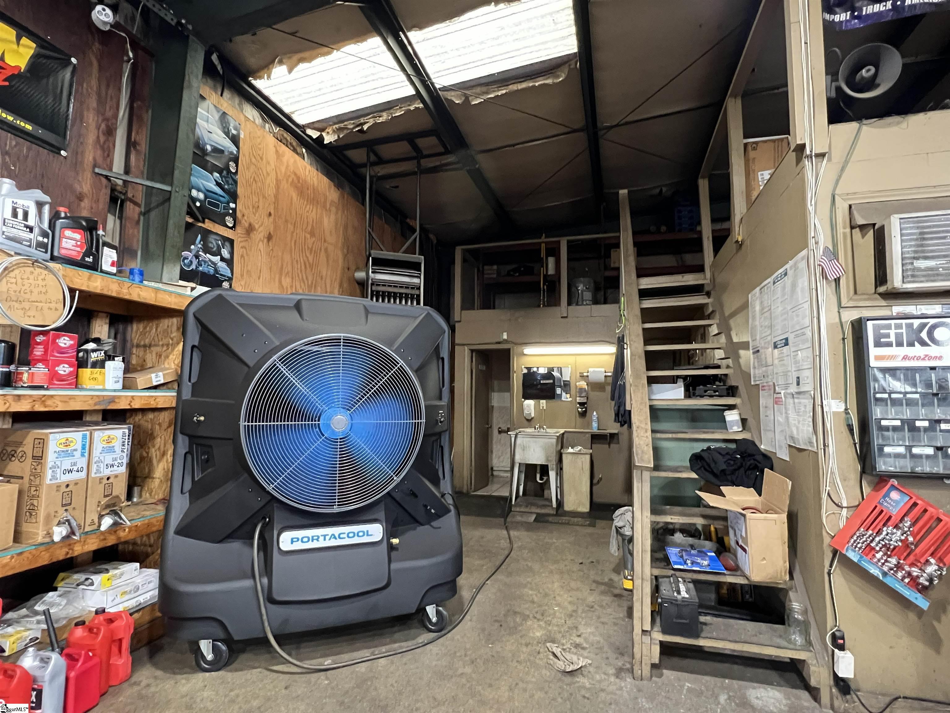 Greenville, South Carolina 29609, United States, ,2 BathroomsBathrooms,Commercial,Active,63579