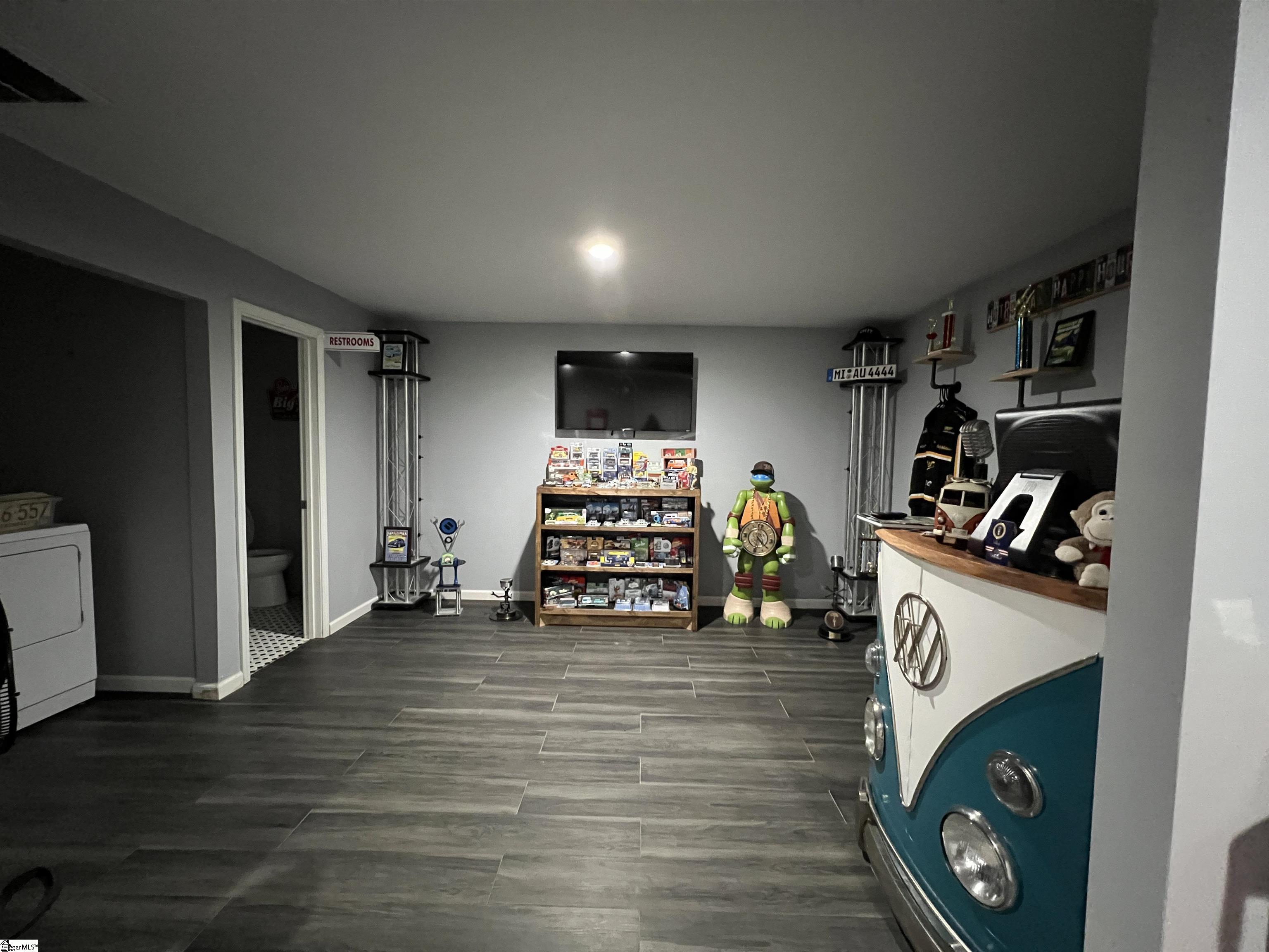 Greenville, South Carolina 29609, United States, ,2 BathroomsBathrooms,Commercial,Active,63579