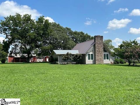 A home in Lyman