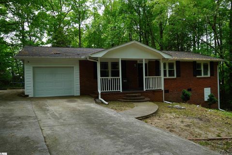 Single Family Residence in Greenville SC 206 Satterfield Drive.jpg