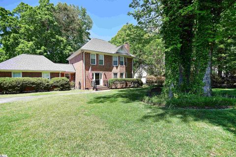 A home in Easley