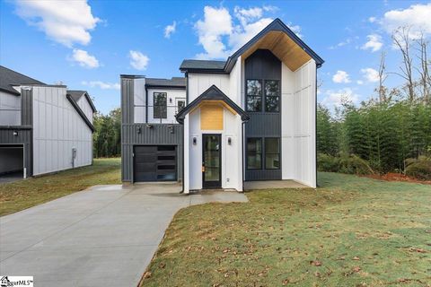 A home in Chesnee