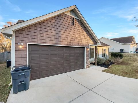 A home in Duncan