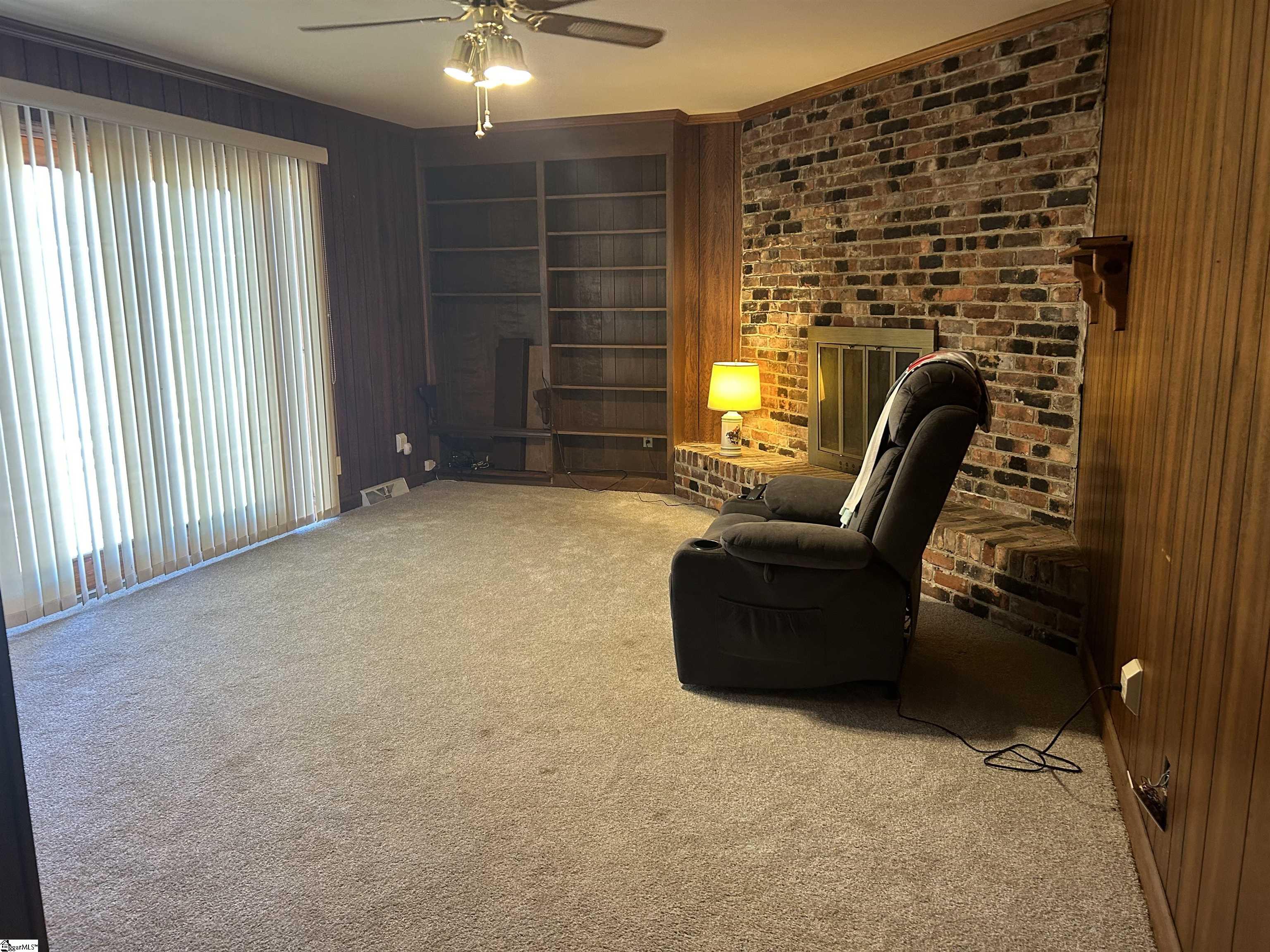 Taylors, South Carolina 29687, United States, 4 Bedrooms Bedrooms, ,3 BathroomsBathrooms,Residential,Contingent,33259