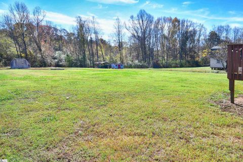 A home in Easley