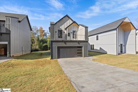 A home in Chesnee