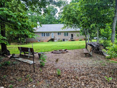 Single Family Residence in Campobello SC 5365 Rainbow Lake Road 29.jpg