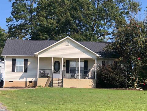 A home in Chesnee