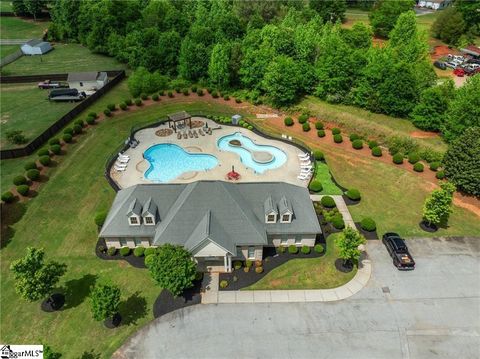 A home in Easley