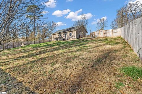 A home in Easley