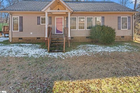 A home in Easley