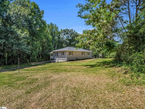 Single Family Residence in Landrum SC 301 Finger Street 26.jpg