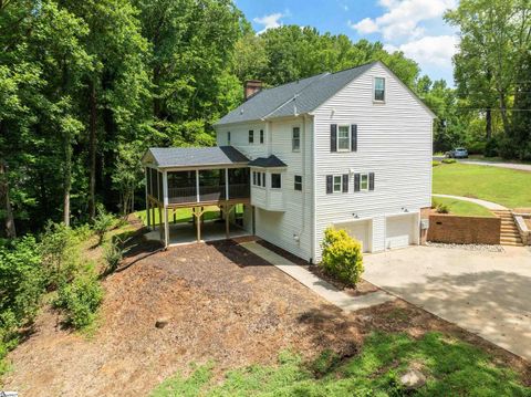 A home in Easley