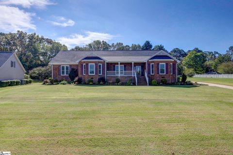 A home in Easley