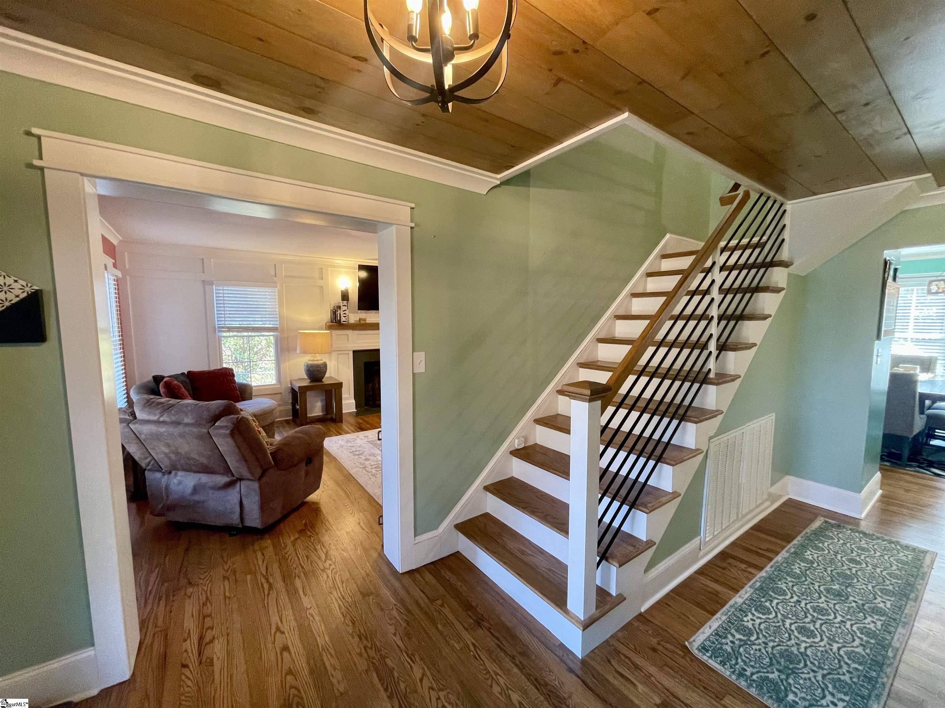 Clinton, South Carolina 29325, United States, 5 Bedrooms Bedrooms, ,4 BathroomsBathrooms,Residential,Contingent,7754