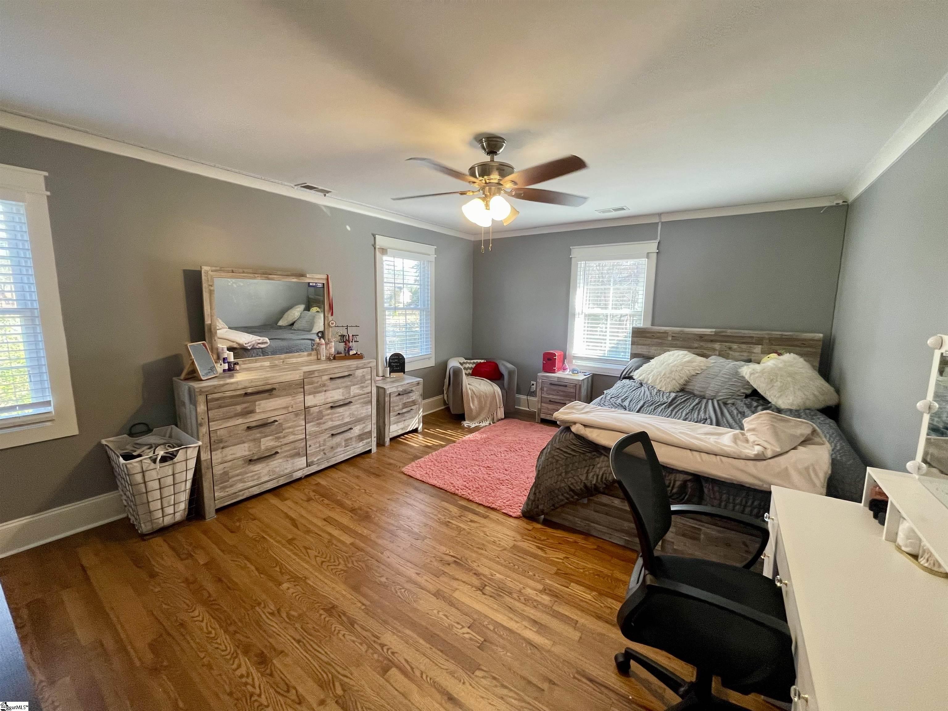 Clinton, South Carolina 29325, United States, 5 Bedrooms Bedrooms, ,4 BathroomsBathrooms,Residential,Contingent,7754