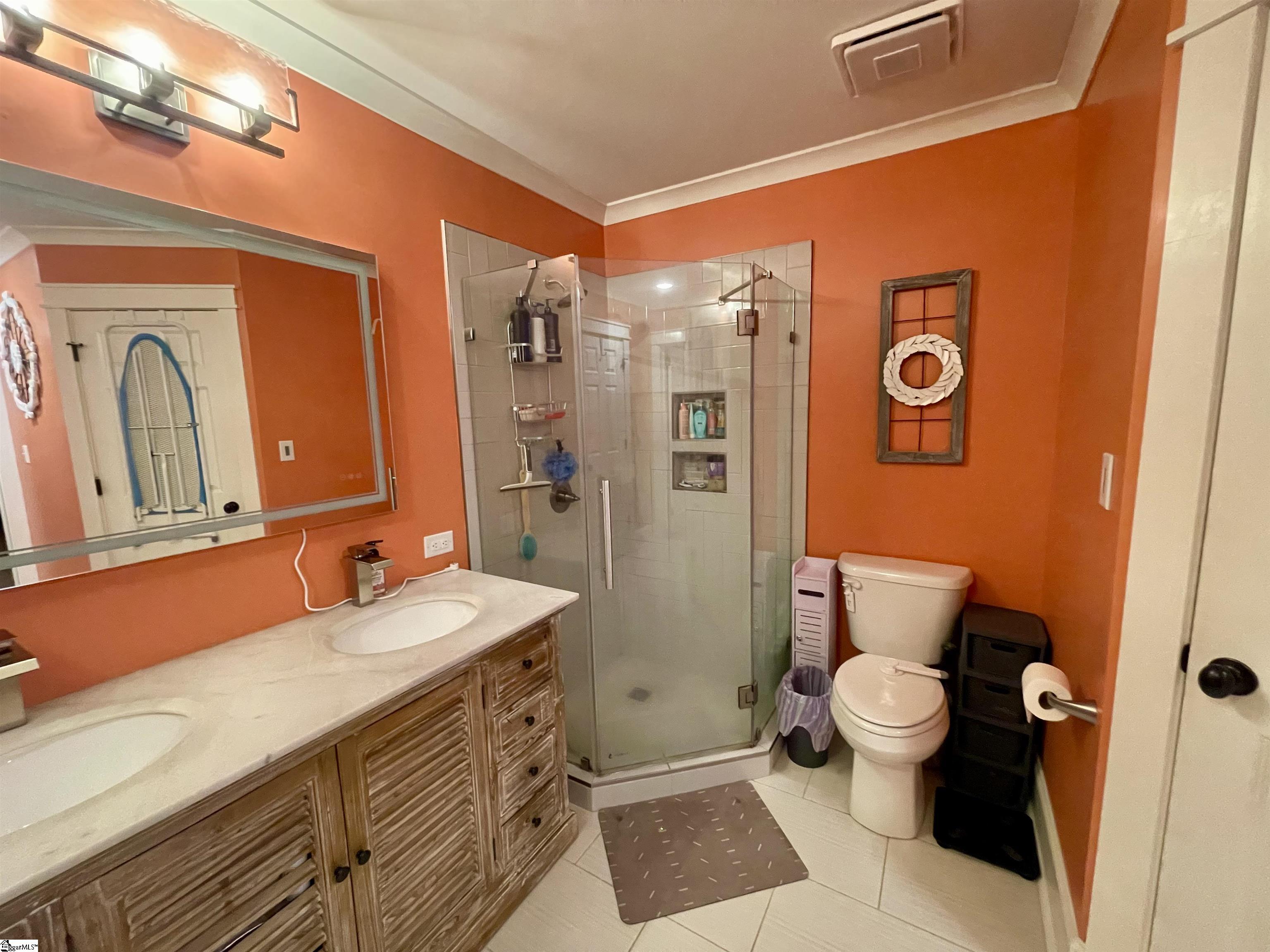 Clinton, South Carolina 29325, United States, 5 Bedrooms Bedrooms, ,4 BathroomsBathrooms,Residential,Contingent,7754