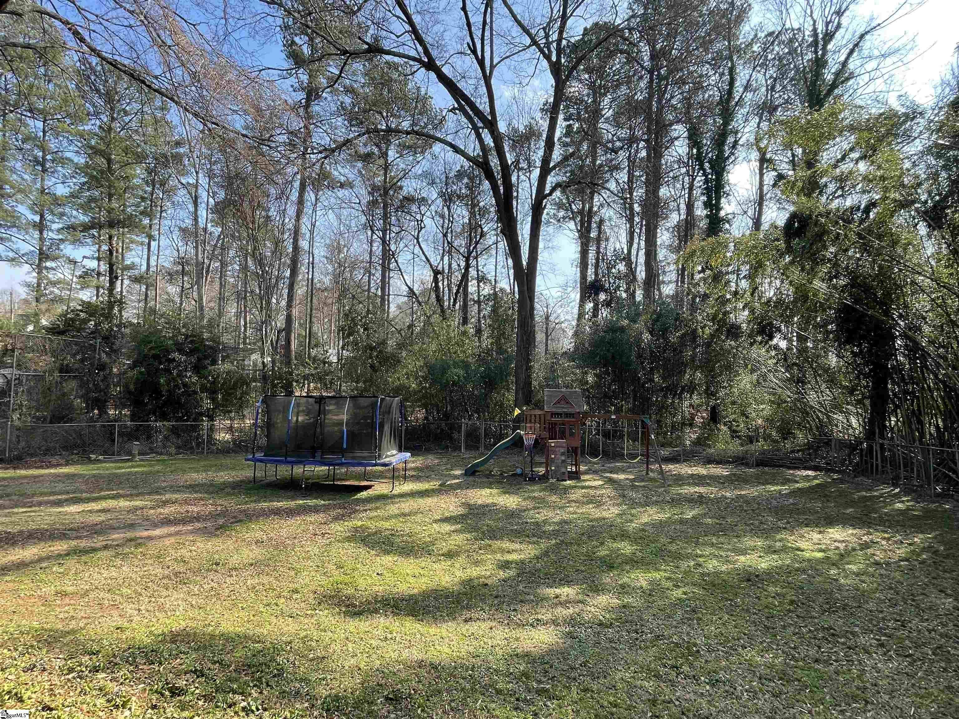 Clinton, South Carolina 29325, United States, 5 Bedrooms Bedrooms, ,4 BathroomsBathrooms,Residential,Contingent,7754