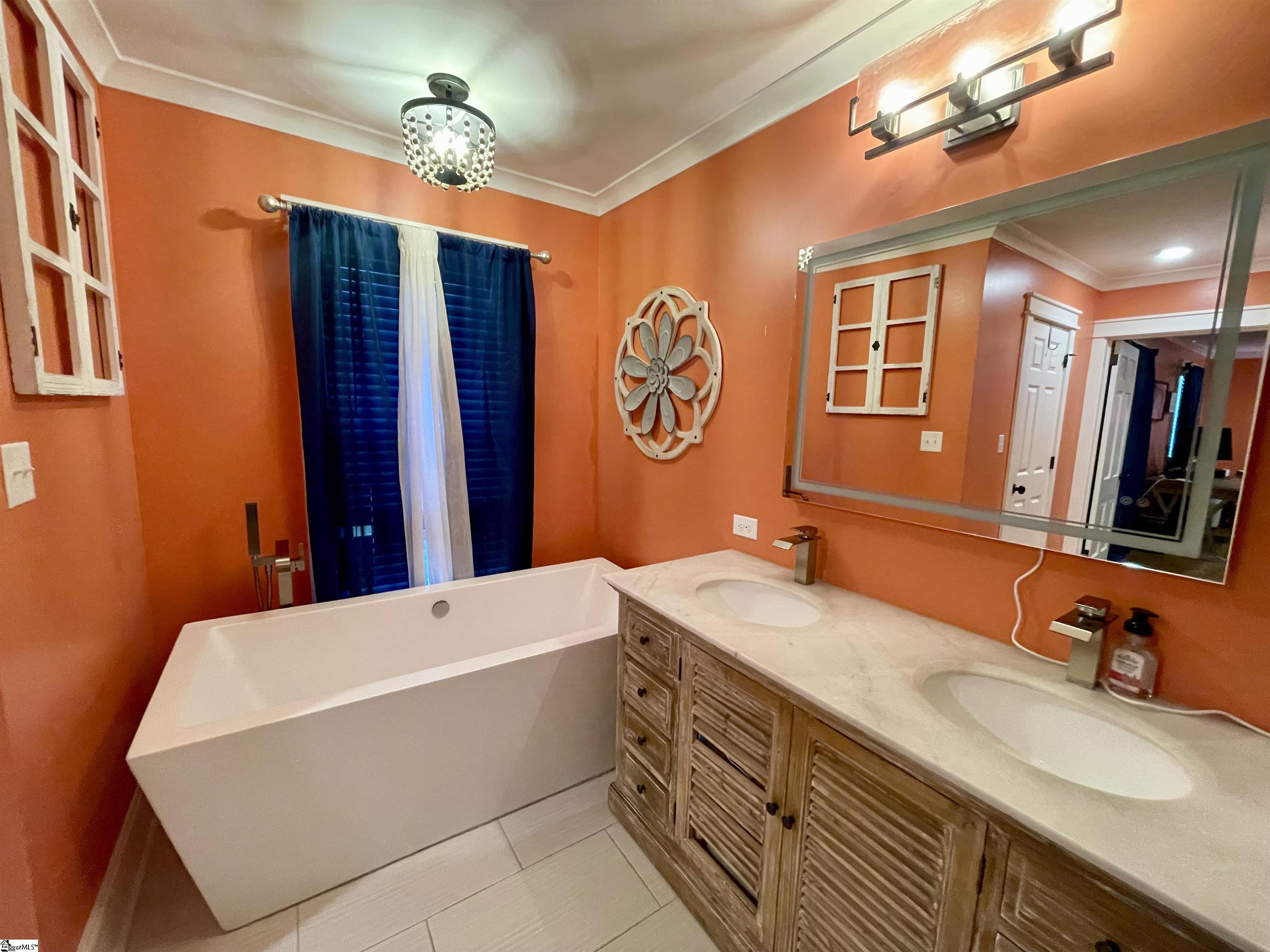 Clinton, South Carolina 29325, United States, 5 Bedrooms Bedrooms, ,4 BathroomsBathrooms,Residential,Contingent,7754