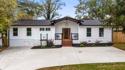 A home in Easley