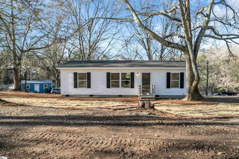 A home in Easley