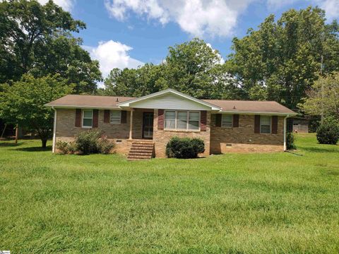 A home in Abbeville