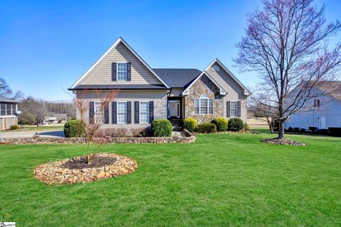 A home in Easley