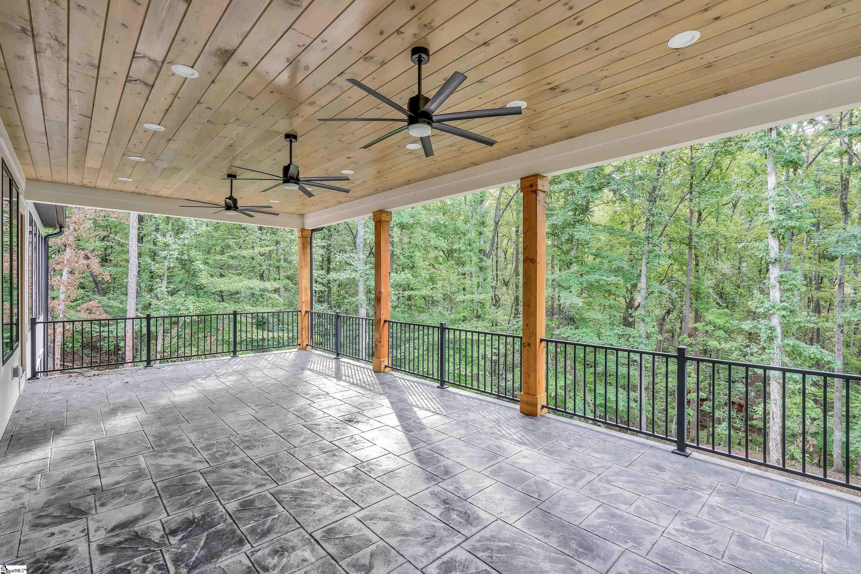 1422 Hunters Trail
