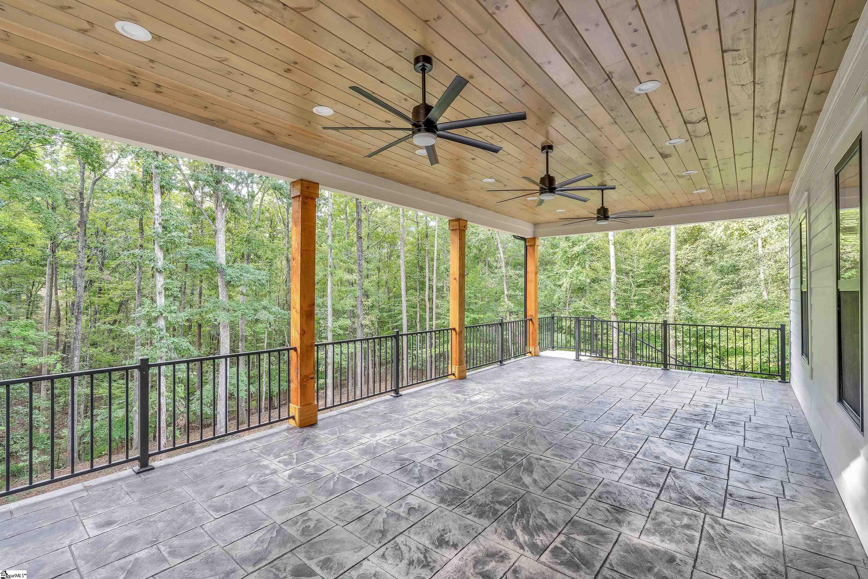 1422 Hunters Trail