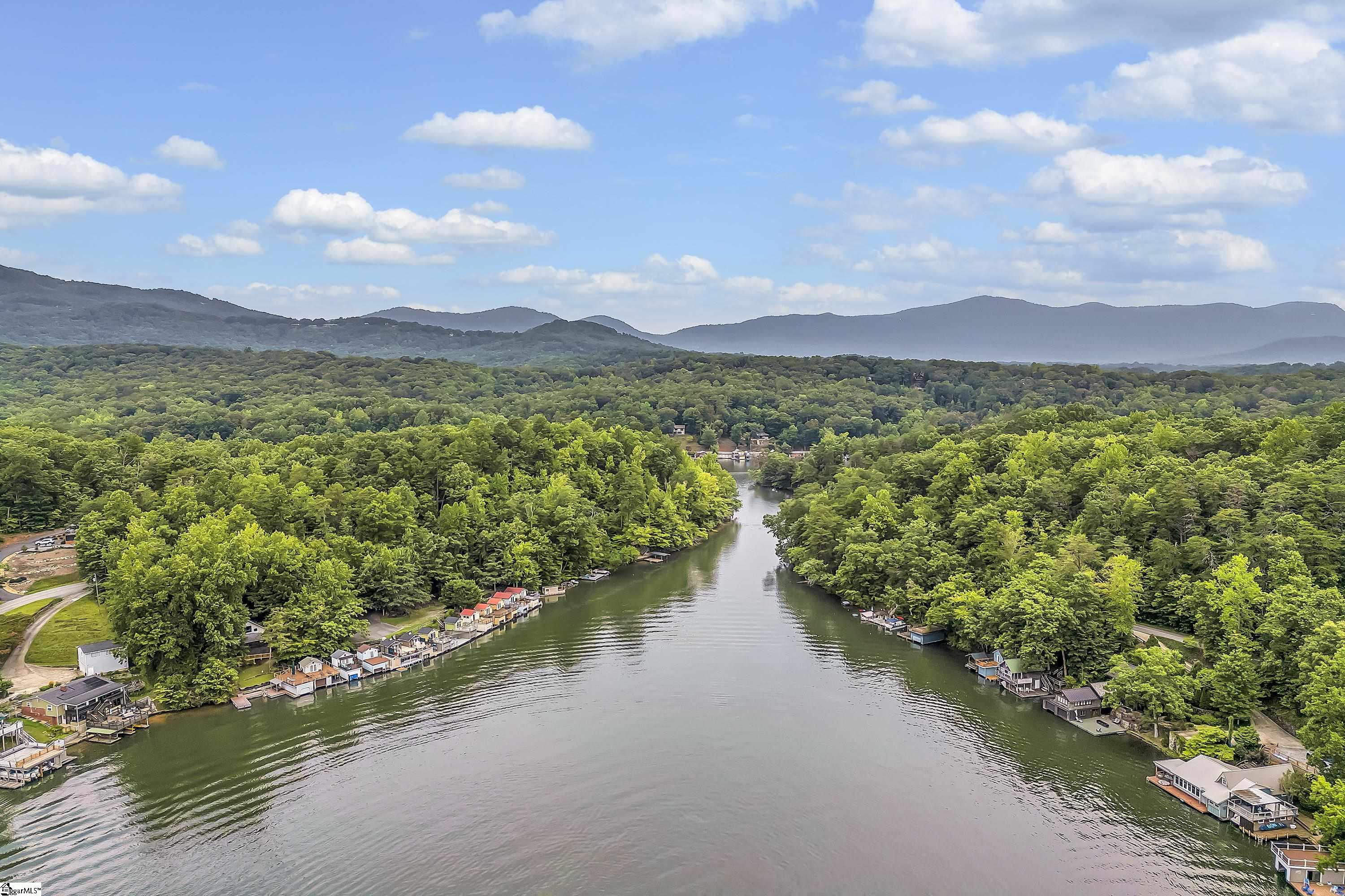 Landrum, South Carolina 29356, United States, 1 Bedroom Bedrooms, ,Residential,Active,48870