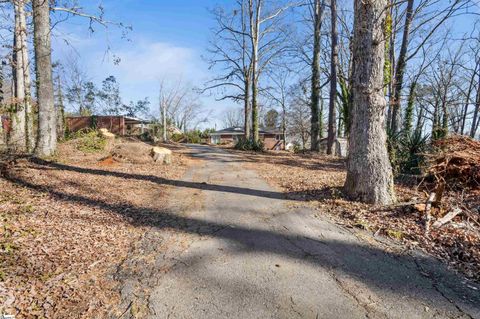 A home in Easley