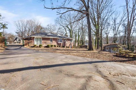 A home in Easley