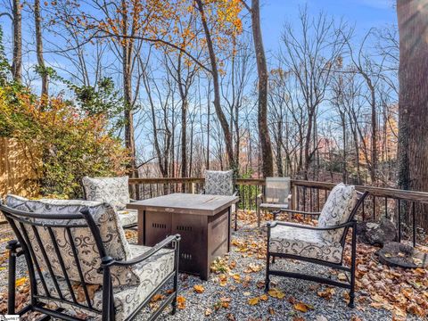 A home in Tryon