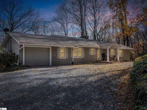 A home in Tryon