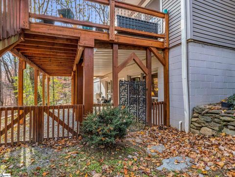 A home in Tryon