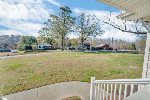 A home in Woodruff