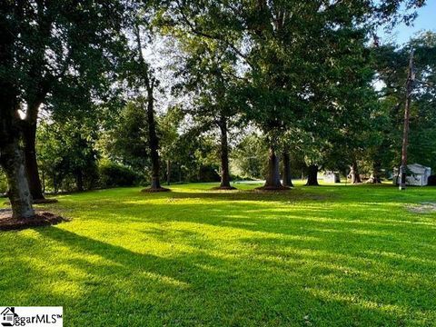 A home in Ware Shoals