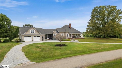 A home in Chesnee