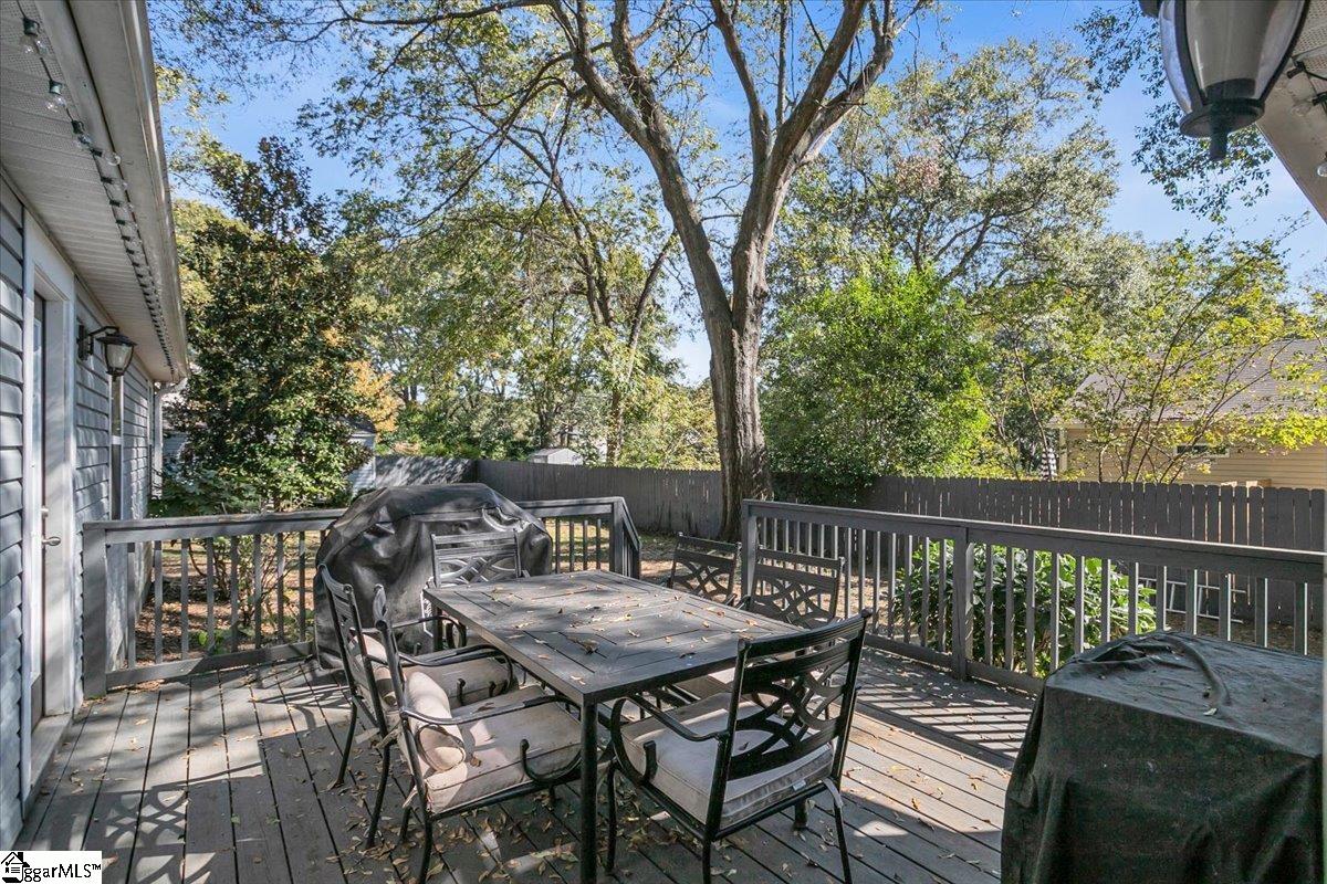 Greenville, South Carolina 29607, United States, 3 Bedrooms Bedrooms, ,2 BathroomsBathrooms,Residential,Contingent,37469