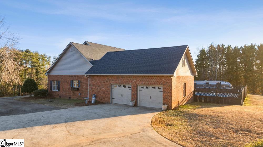140 Clearwater Road