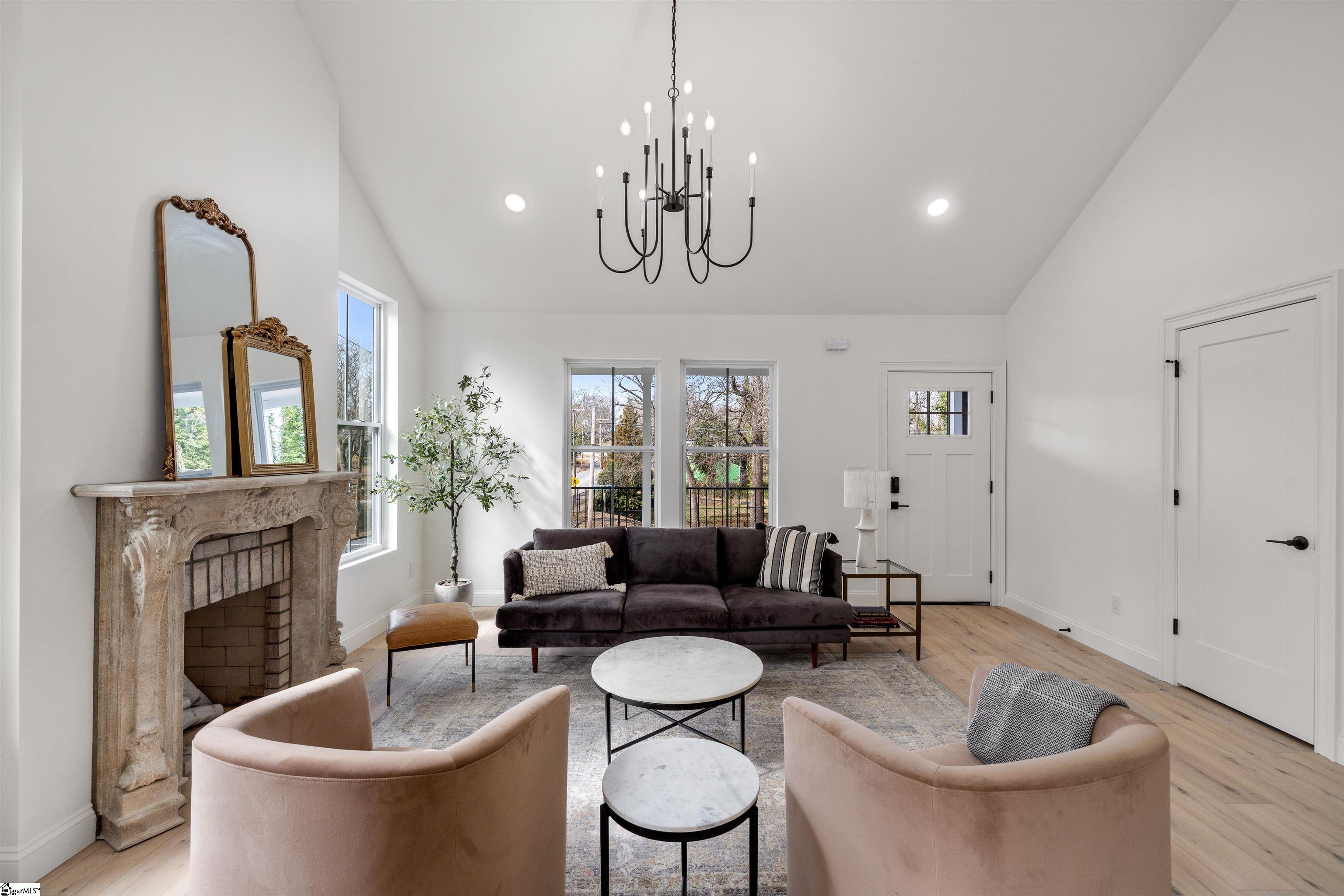301 Ridgewood Avenue