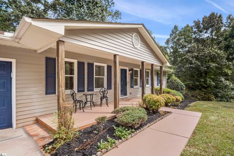 A home in Easley