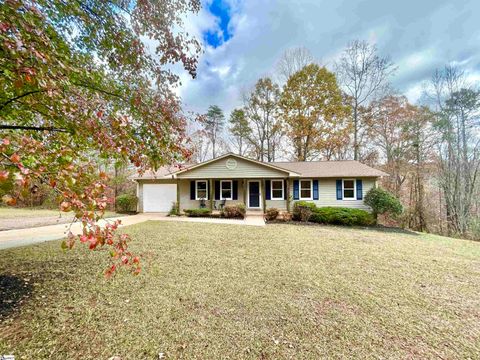 A home in Easley