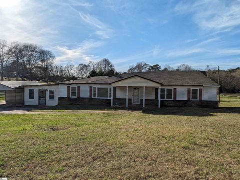 A home in Fountain Inn