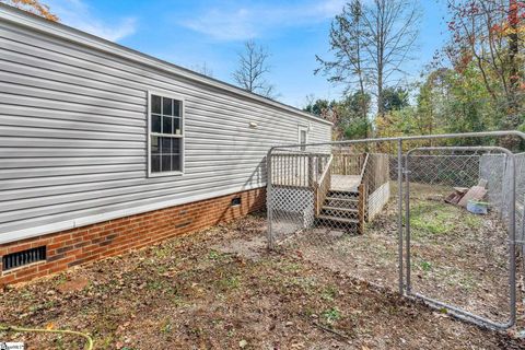 A home in Easley