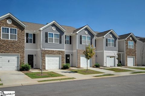 A home in Easley