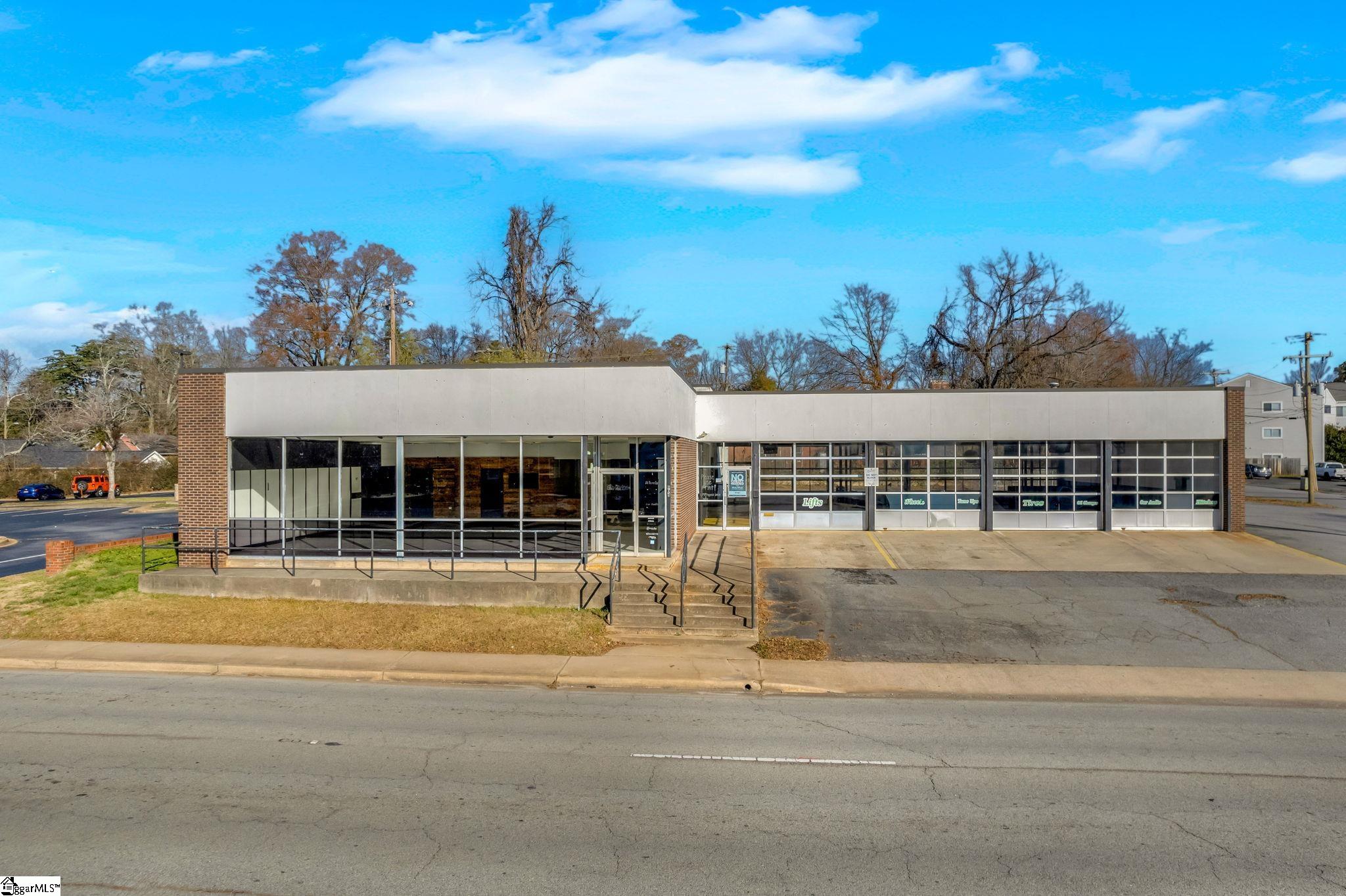 904 N Main Street
