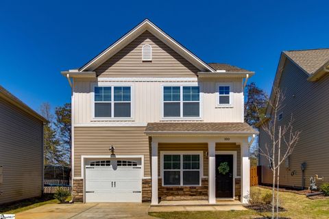 A home in Easley